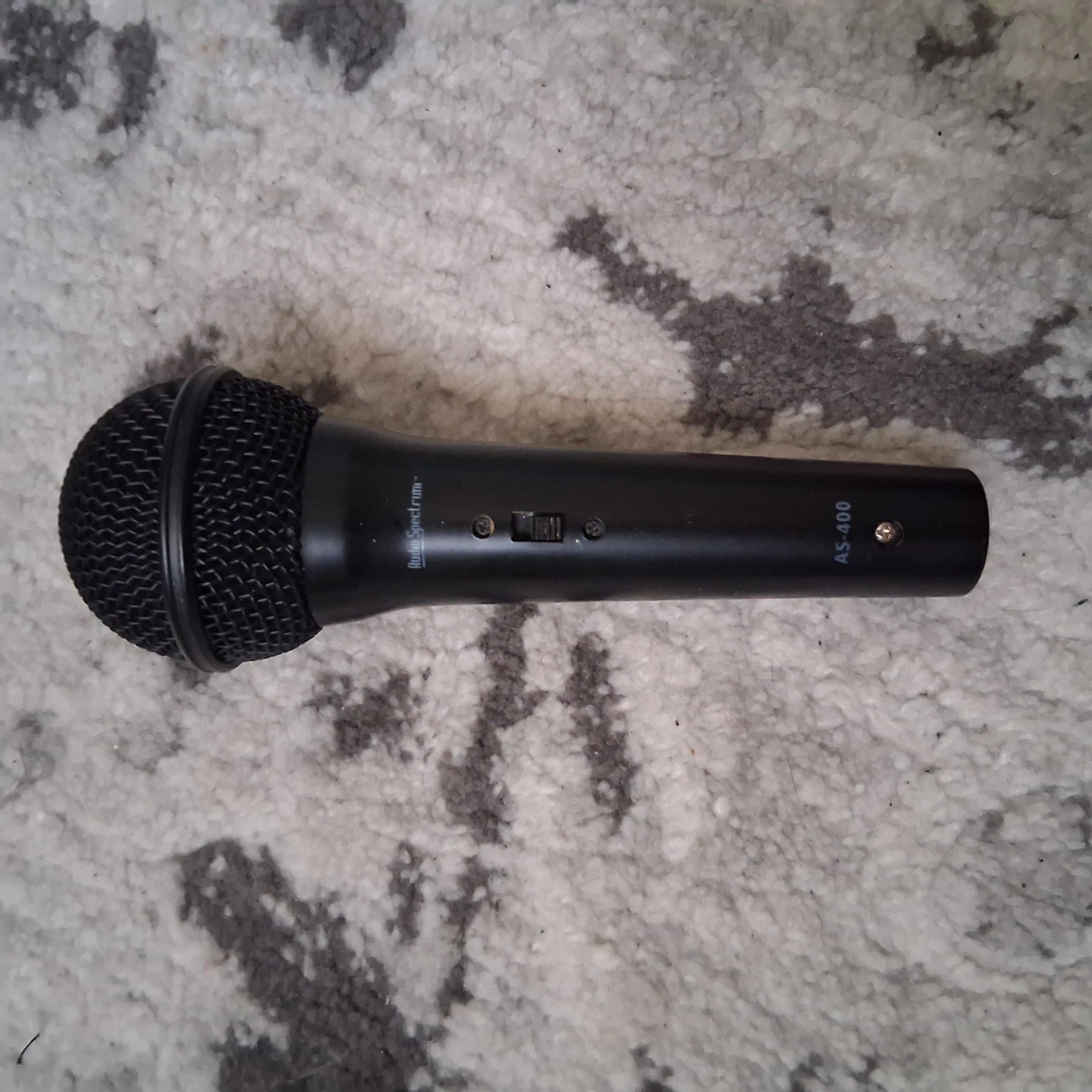 Stage microphone