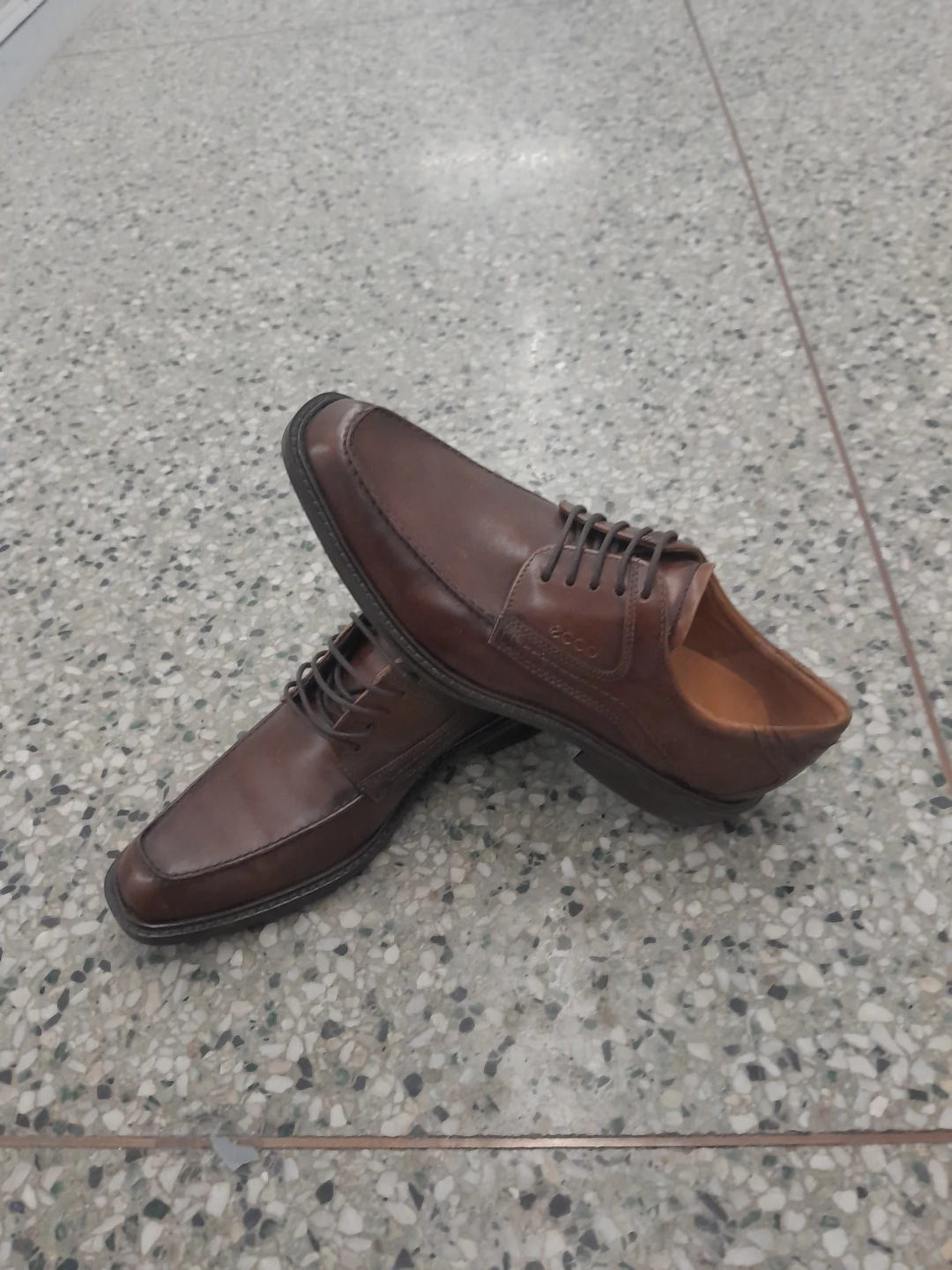ECCO Men's Brown Leather Dress Shoes Size 8 - photo 2