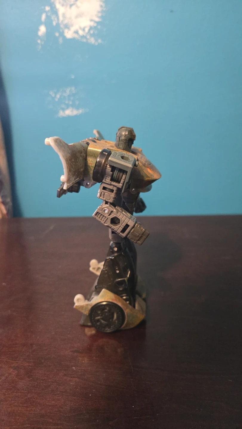 Transformers War for Cybertron Sparkless Bot - photo 3