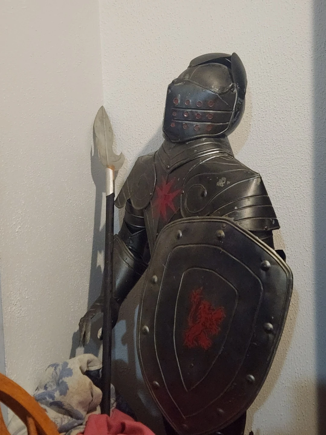 $100 obo dungeons and dragons Knight with armor statue