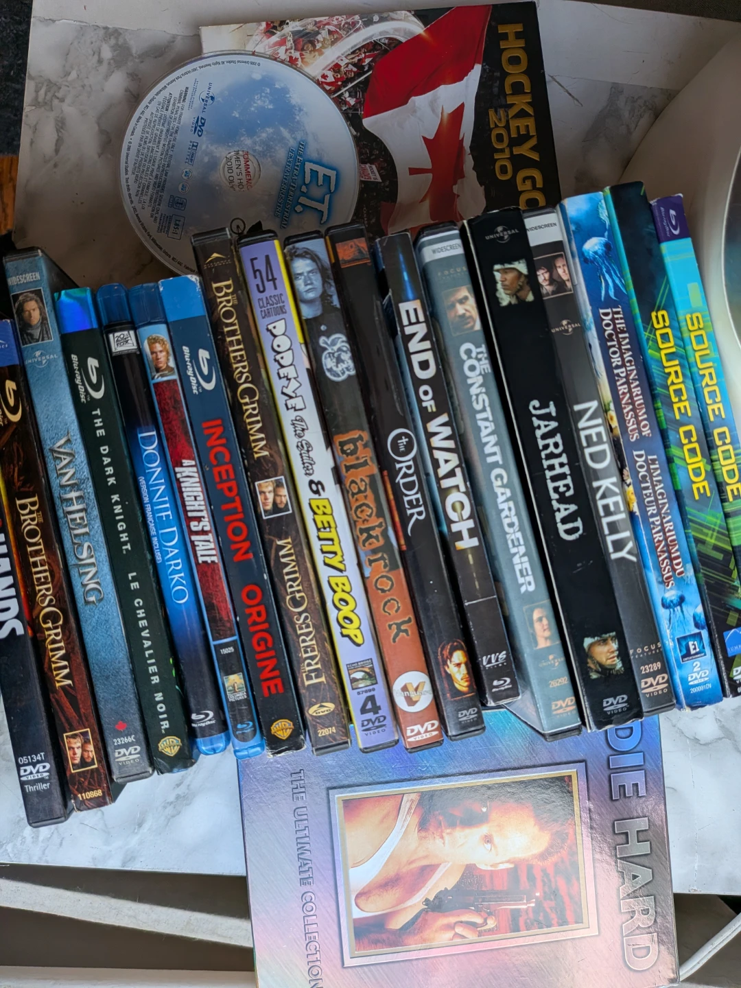 Collection of 15 Blu-Ray and DVD Movies - photo 2