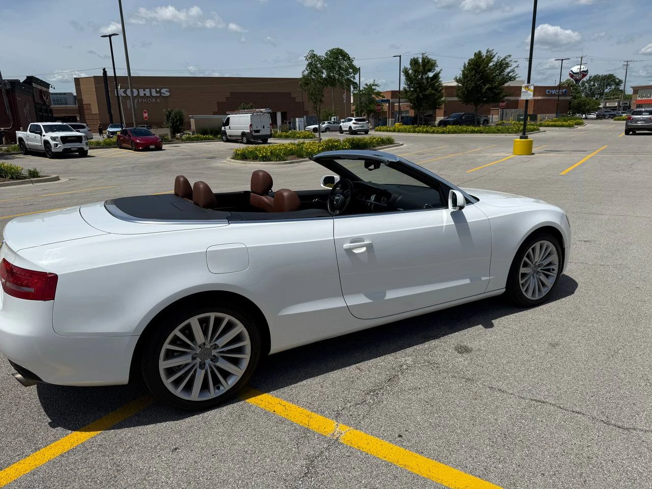 White Audi Convertible 2011 audi a5 - photo 4