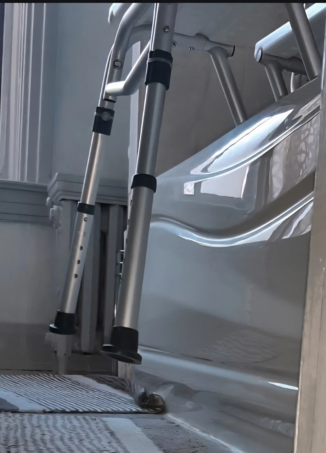 Adjustable Shower Chair with Backrest - photo 4