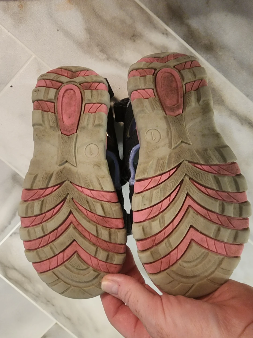 Girl's Sandals Size 1 - photo 2