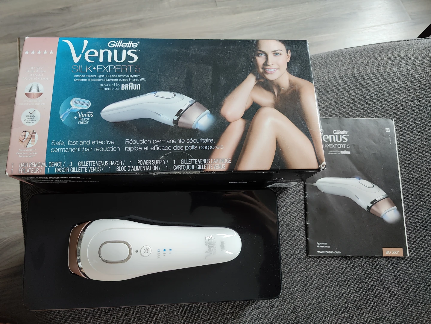 Gillette Venus Silk-Expert 5 IPL Hair Removal Device