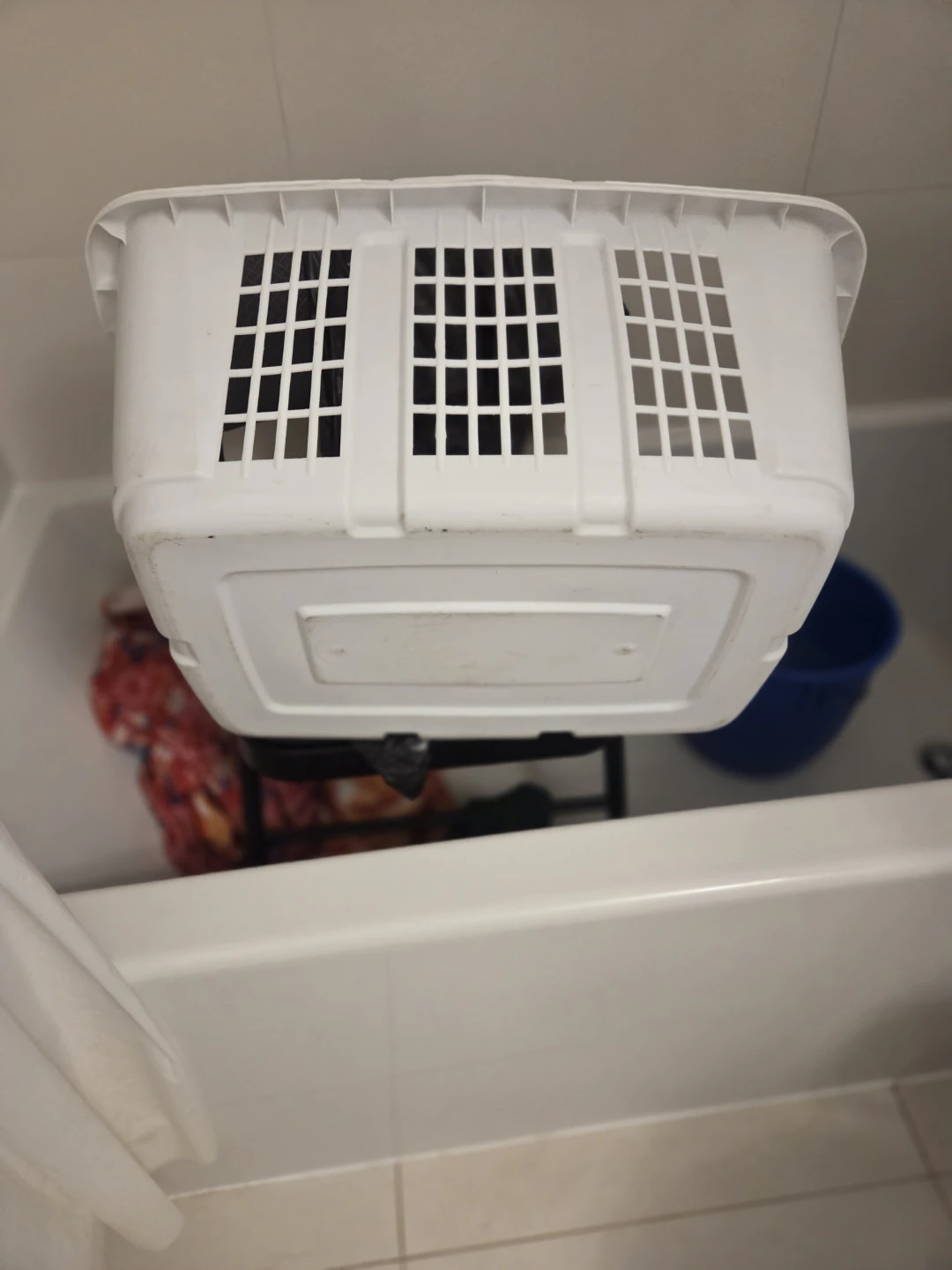 White Laundry Basket - photo 2