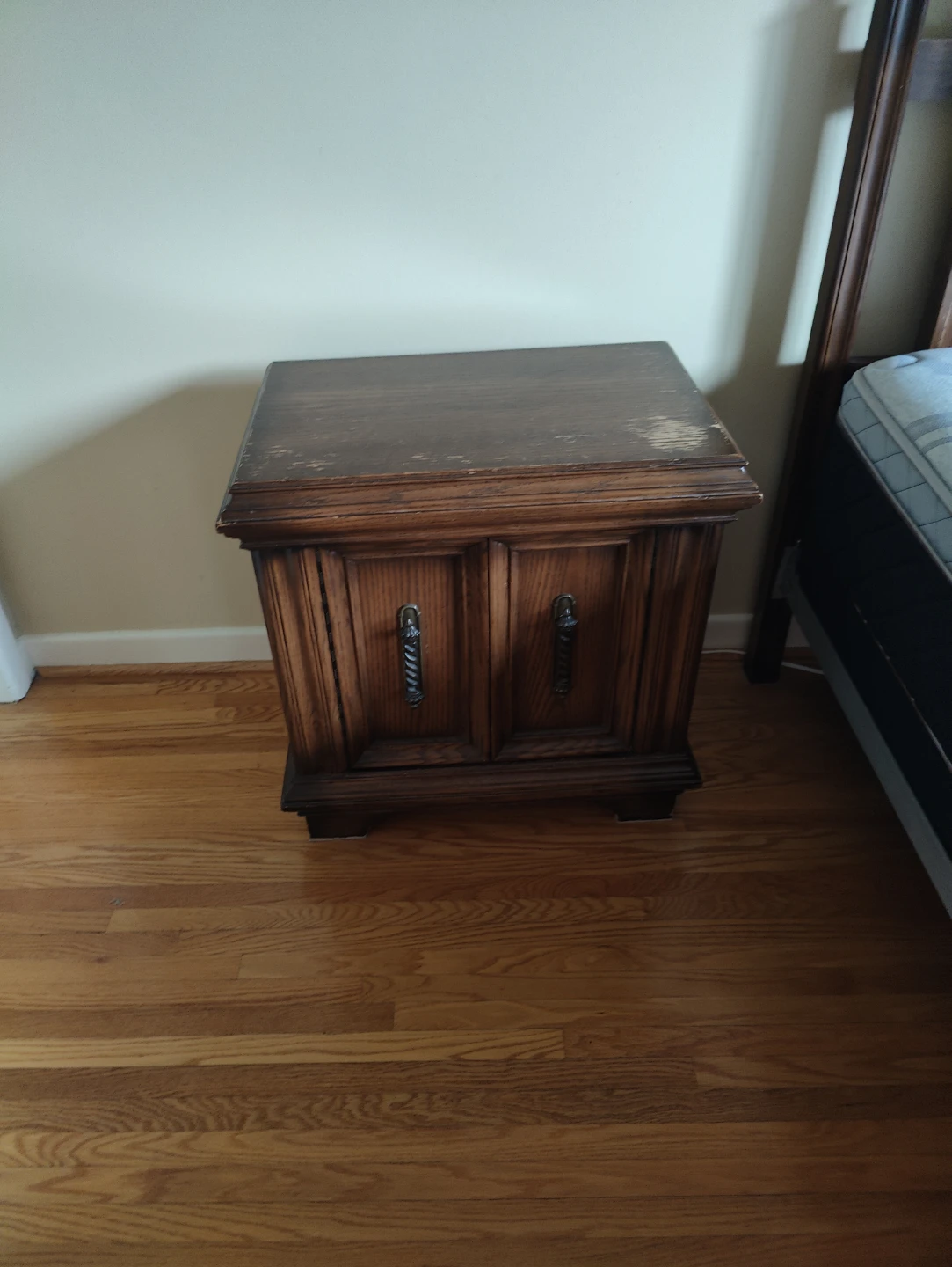 Vintage Wooden End Table Nightstand