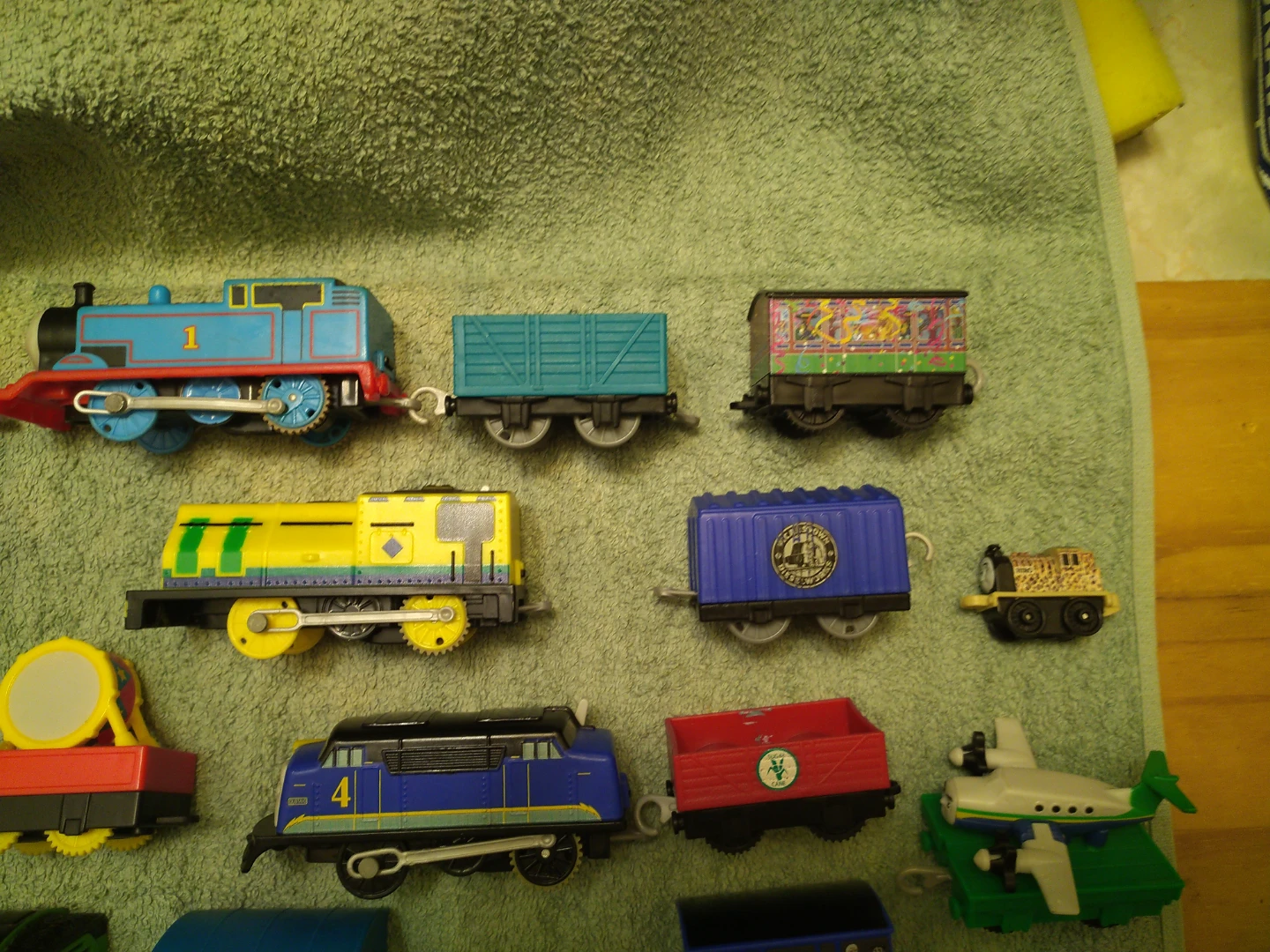 Thomas the train engine the accessories and track - photo 5