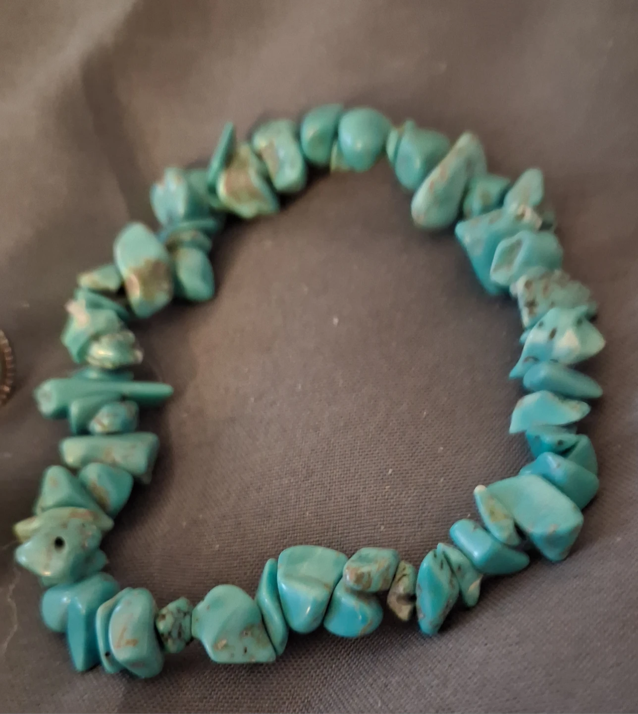 Turquoise Chip Bracelet and Earrings Set - photo 3