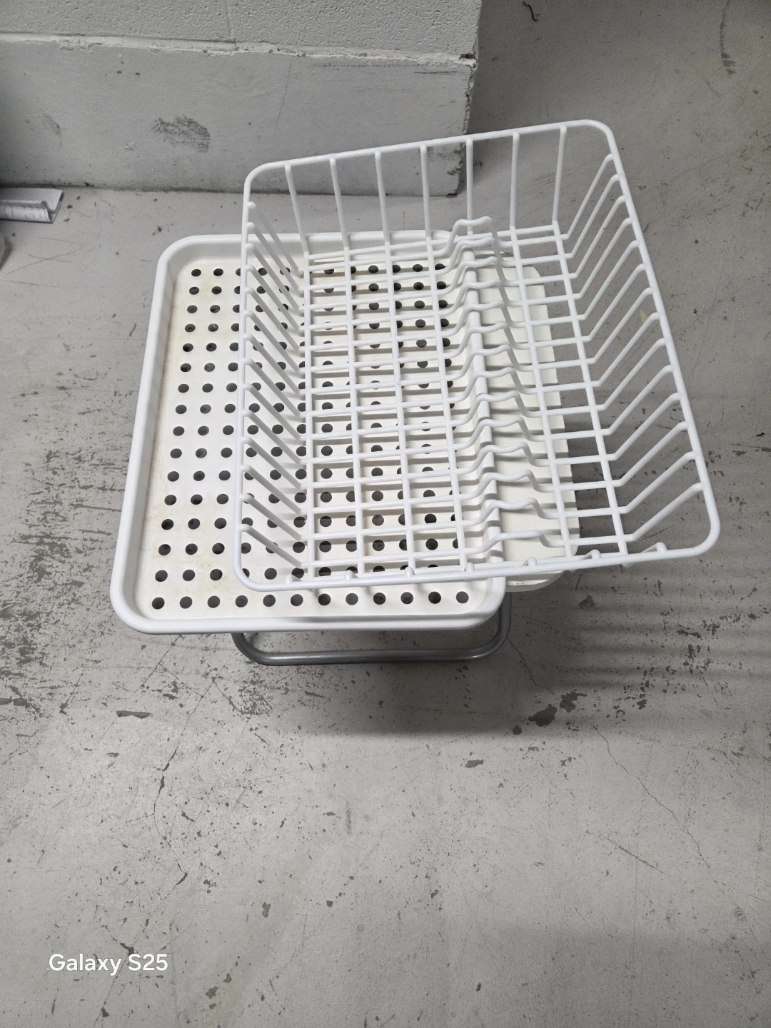 White Dish Drying Rack with Tray - photo 3
