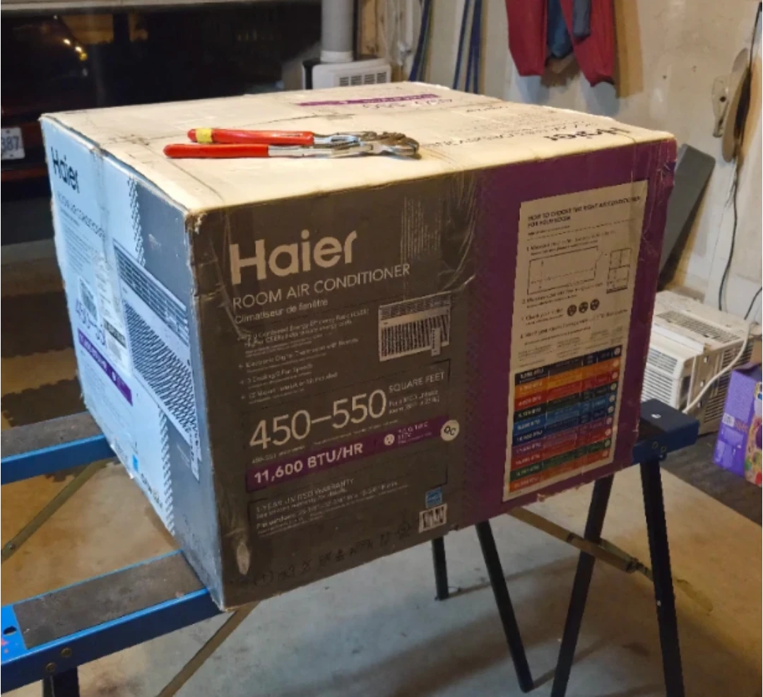 Haier Room Air Conditioner 11,600 BTU/HR