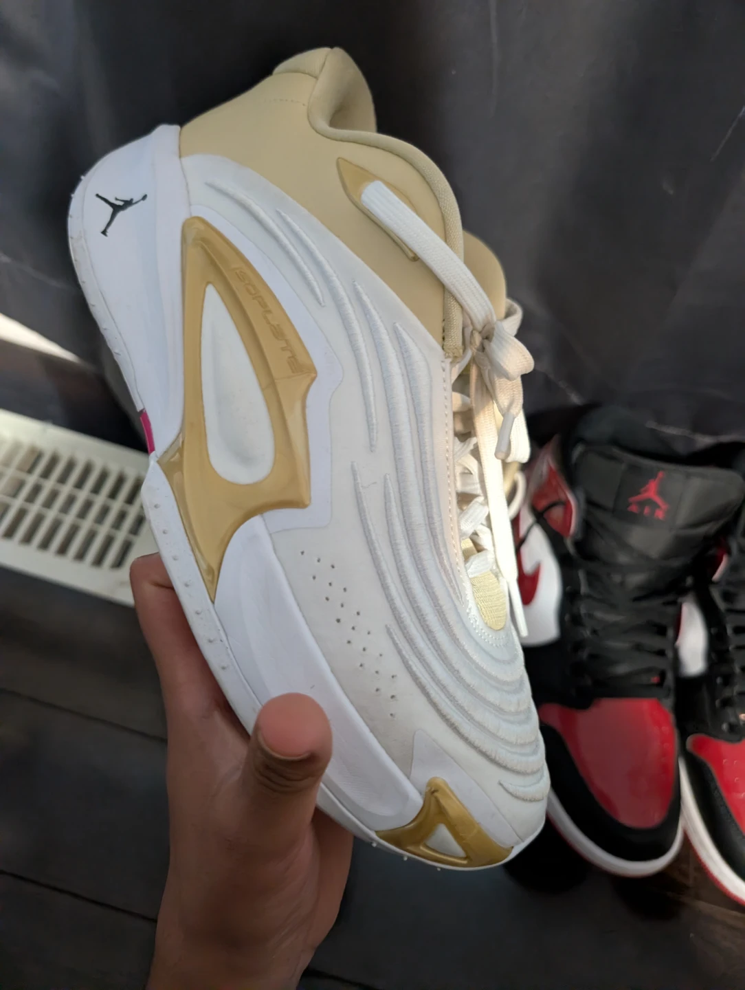 Jordan basketball shoes - photo 2