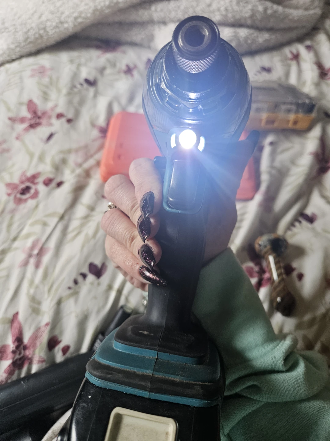Makita 18V LXT Lithium-Ion Impact Driver - photo 2