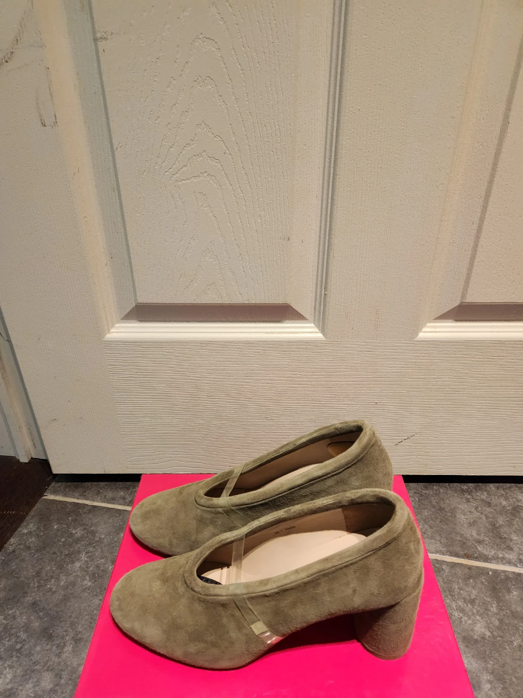 COS Suede Block Heel Shoes - Olive Green - photo 2