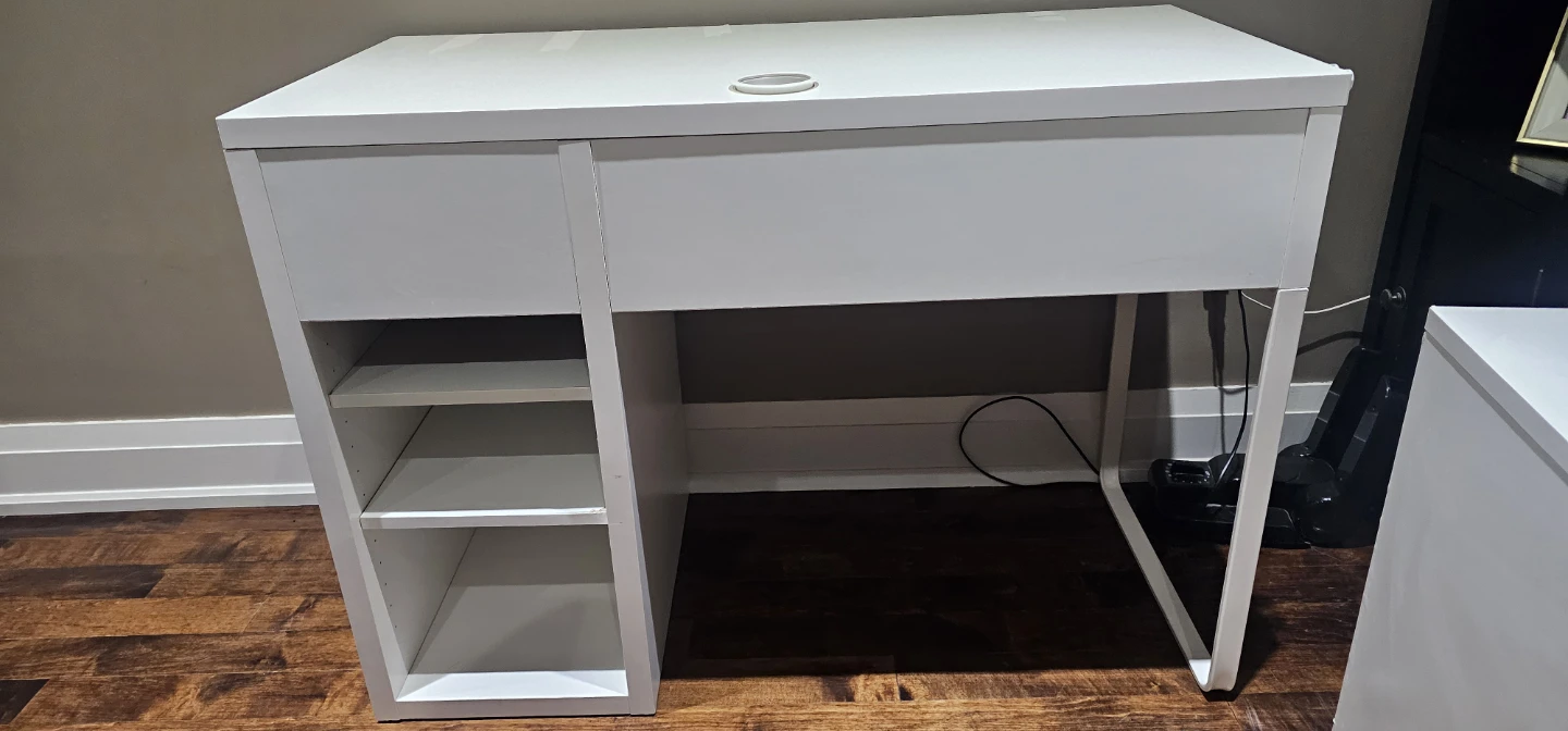Ikea Micke Desk - photo 3