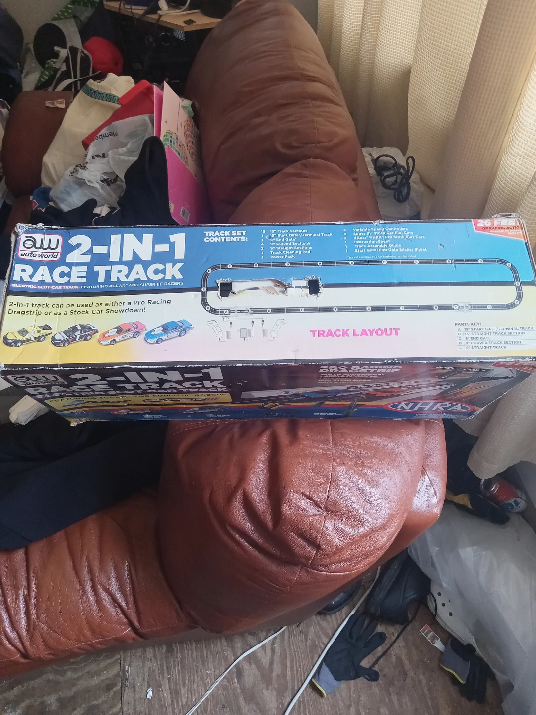 Auto World 2-in-1 Race Track Electric Slot Car Track - photo 3