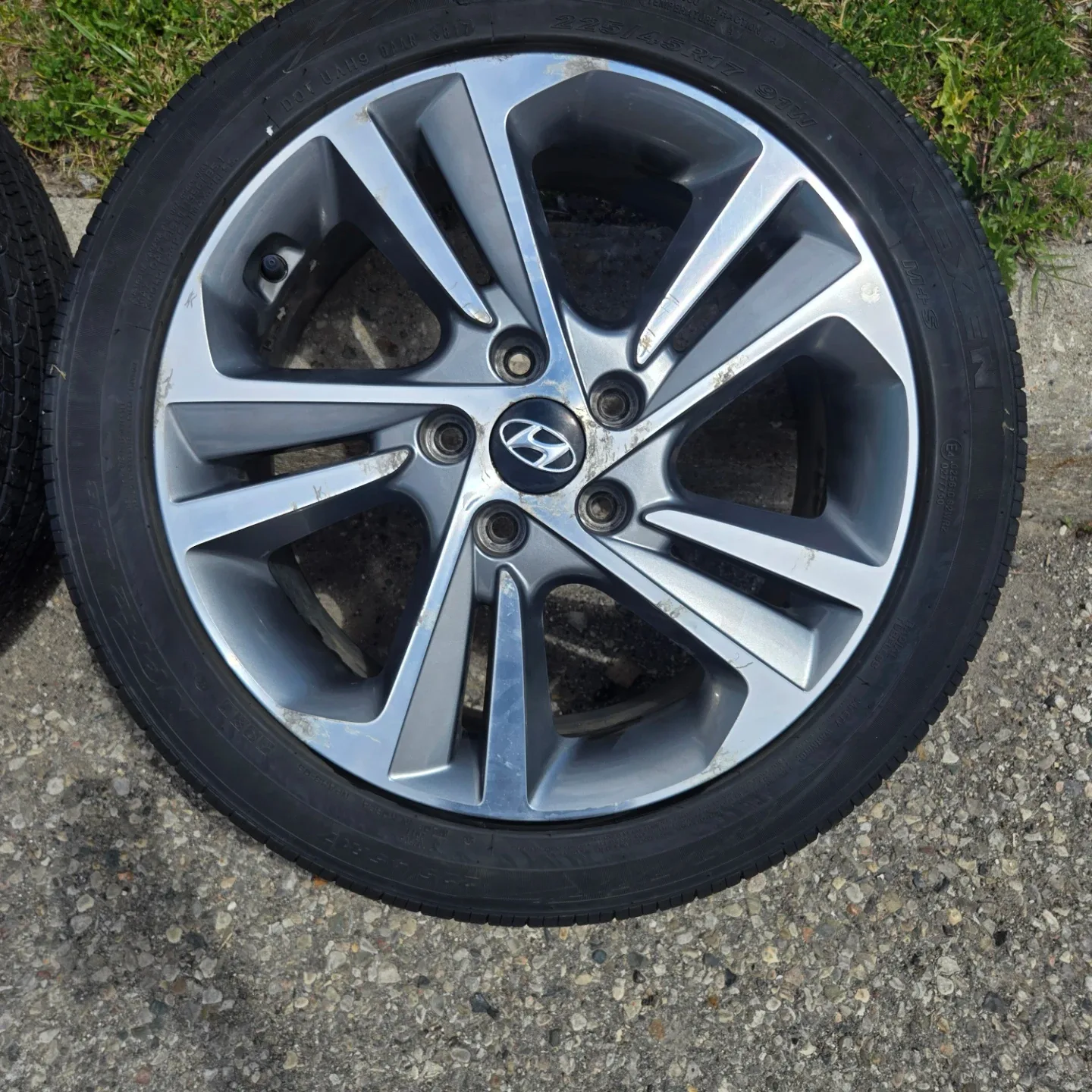 17" OEM Hyundai Wheels & Nexen All-Season Tires - 5x114.3