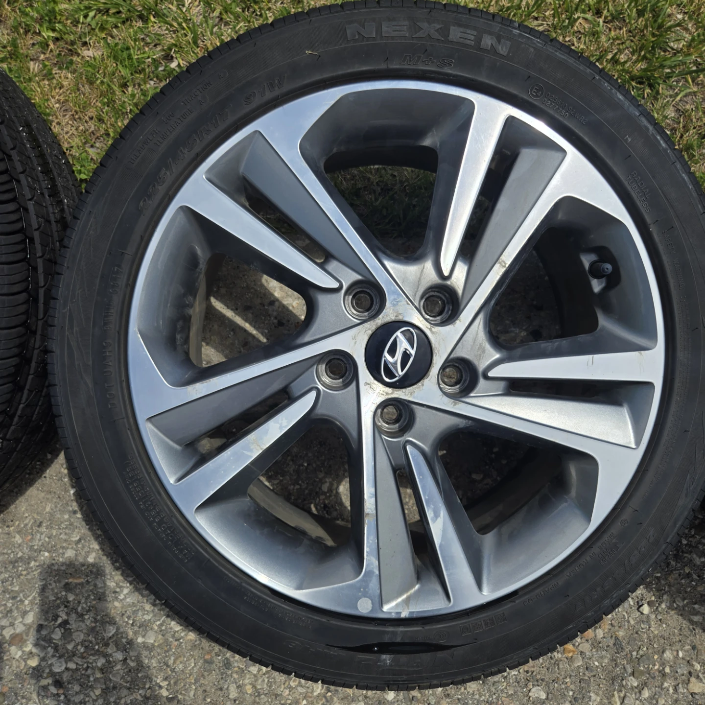 17" OEM Hyundai Wheels & Nexen All-Season Tires - 5x114.3 - photo 2