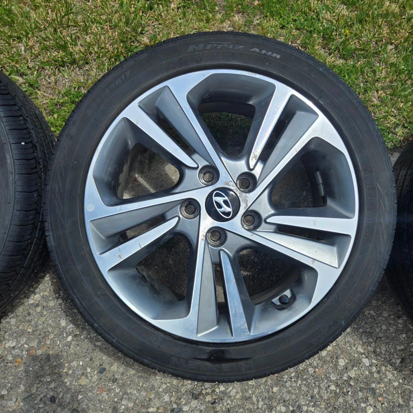 17" OEM Hyundai Wheels & Nexen All-Season Tires - 5x114.3 - photo 4