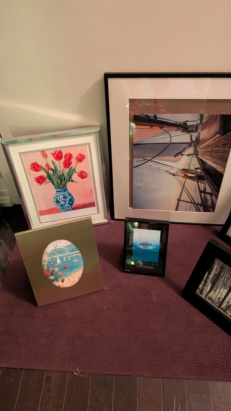 6 Assorted Frames and Art Prints - photo 2