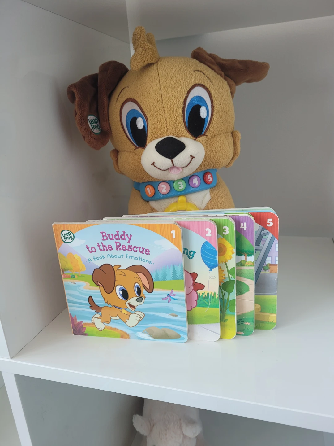 LeapFrog My Buddy for the Rescue Plush Dog with Books