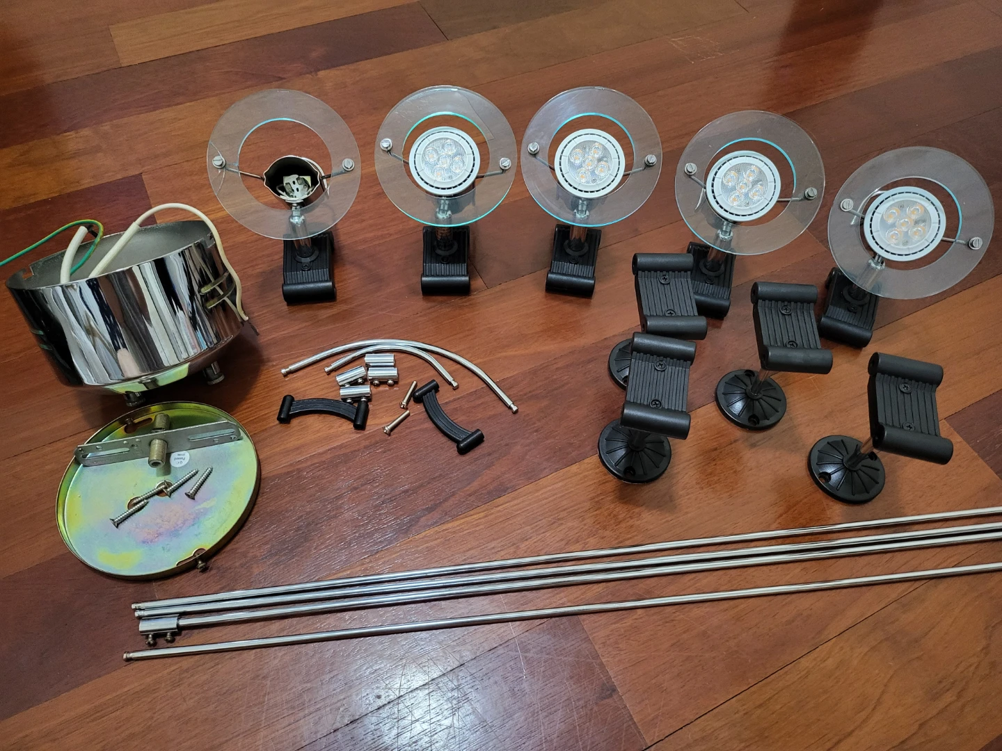 Modern 5-Light Track Lighting Fixture - photo 4