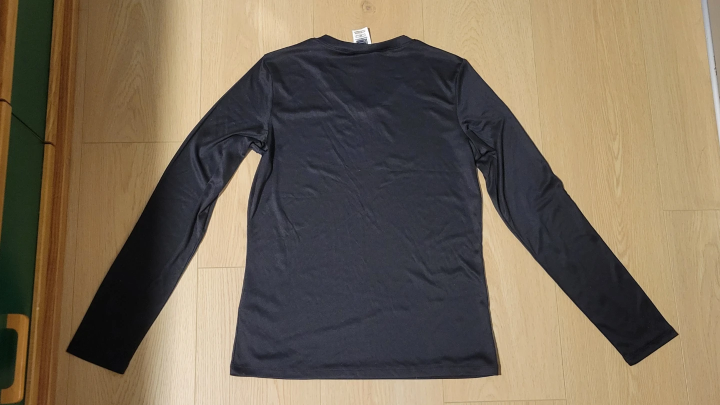 The North Face Long Sleeve V-Neck T-Shirt - photo 2