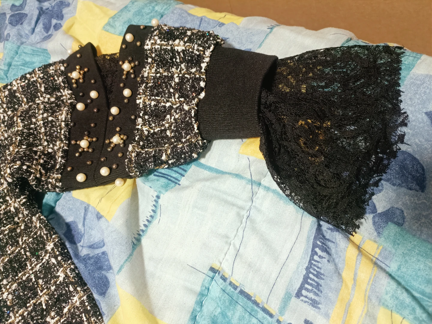 Black and White Tweed Sweater with Pearls and Lace - photo 3