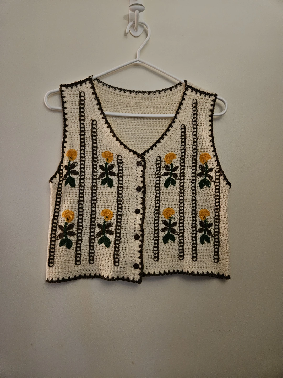 Knitted floral vest