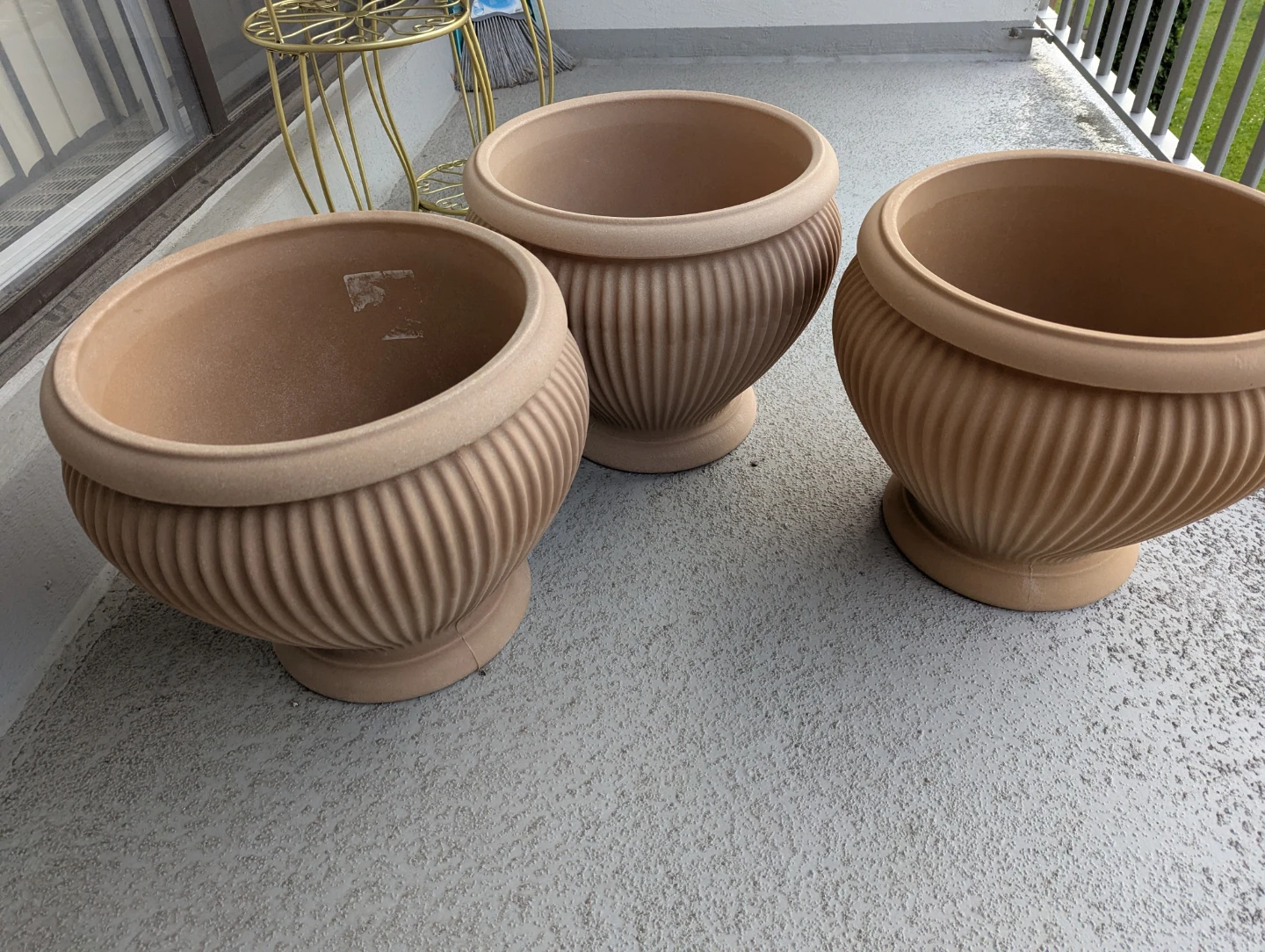 Tuscan Urn Style Planters (Set of 3)