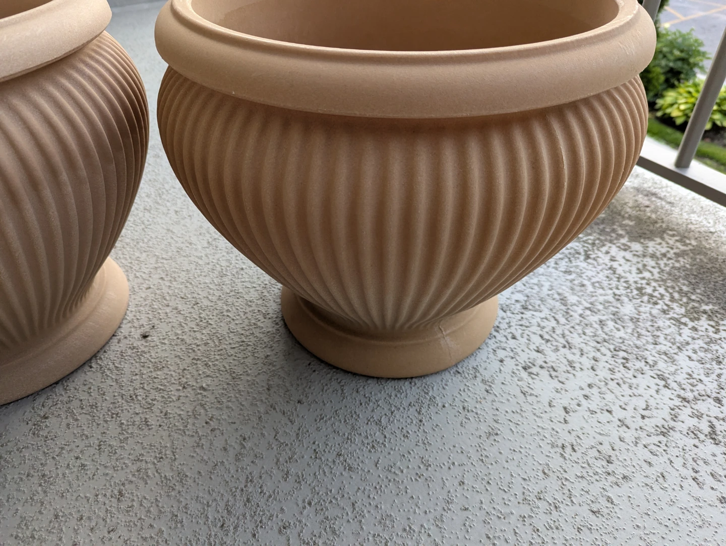 Tuscan Urn Style Planters (Set of 3) - photo 5