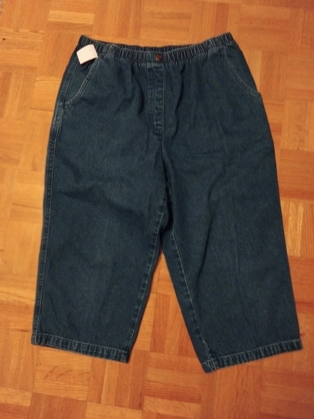 Alia Petite Capris Size 12