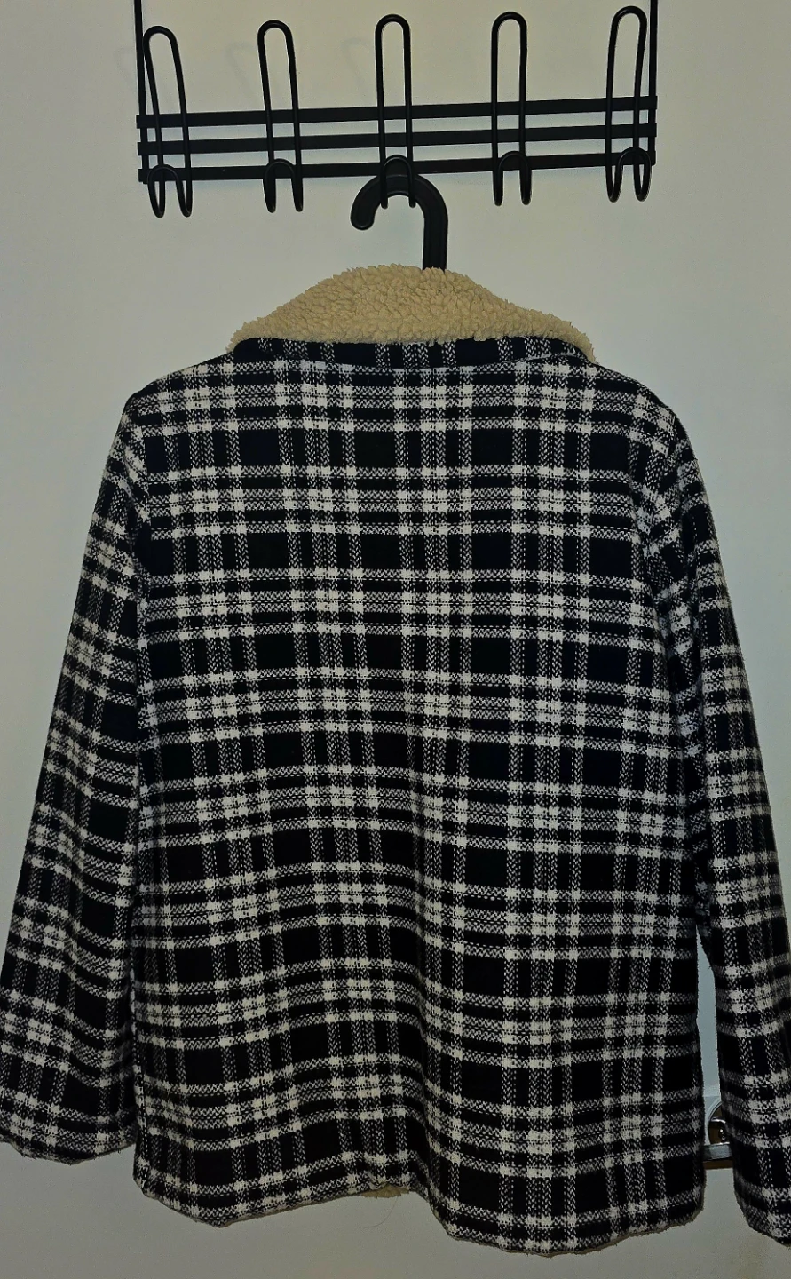 Women's Plaid Jacket with Sherpa Collar - photo 2