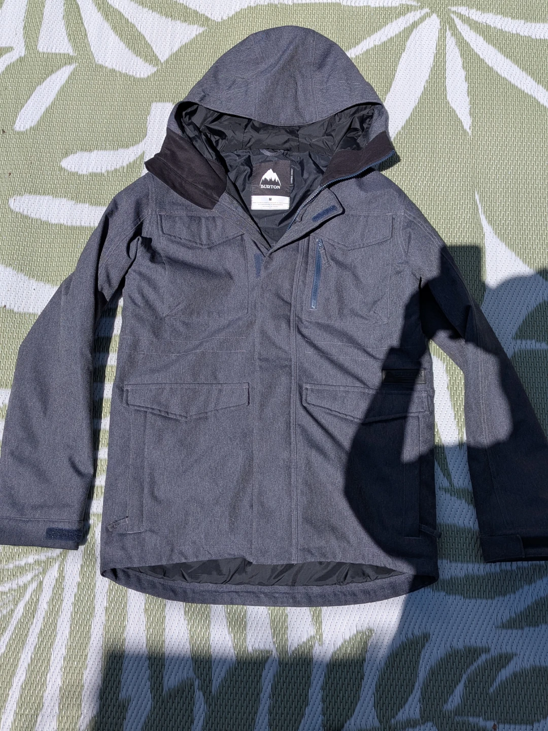 Burton Men's Snowboard Jacket - Medium