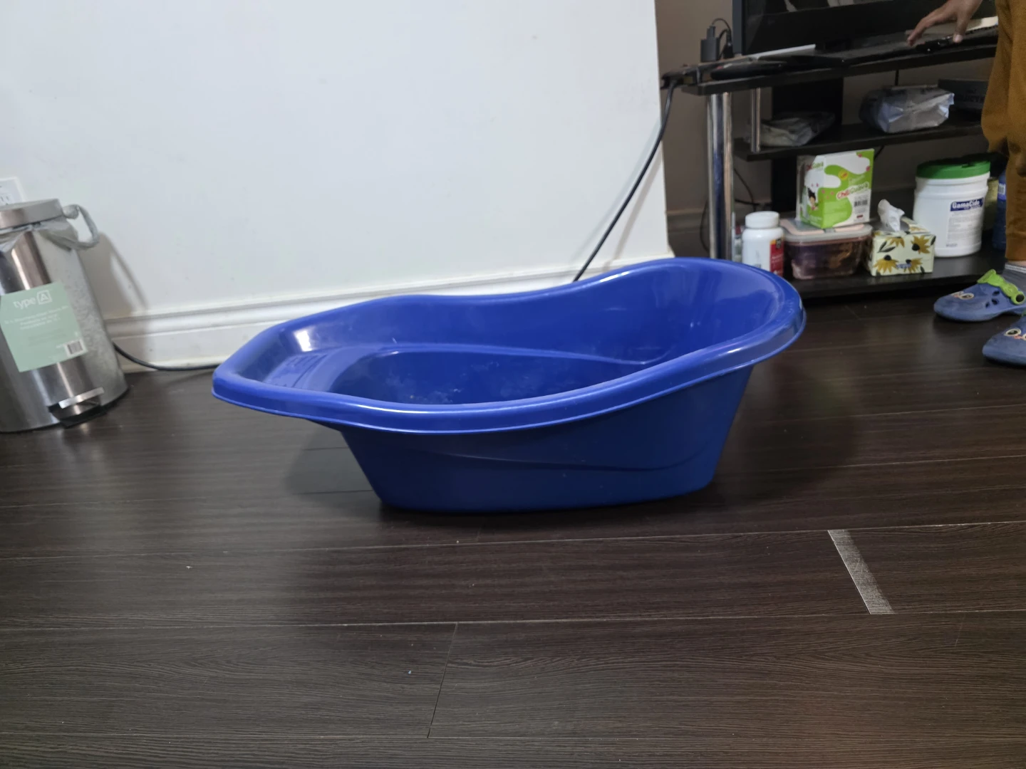 Blue Plastic Baby Bathtub