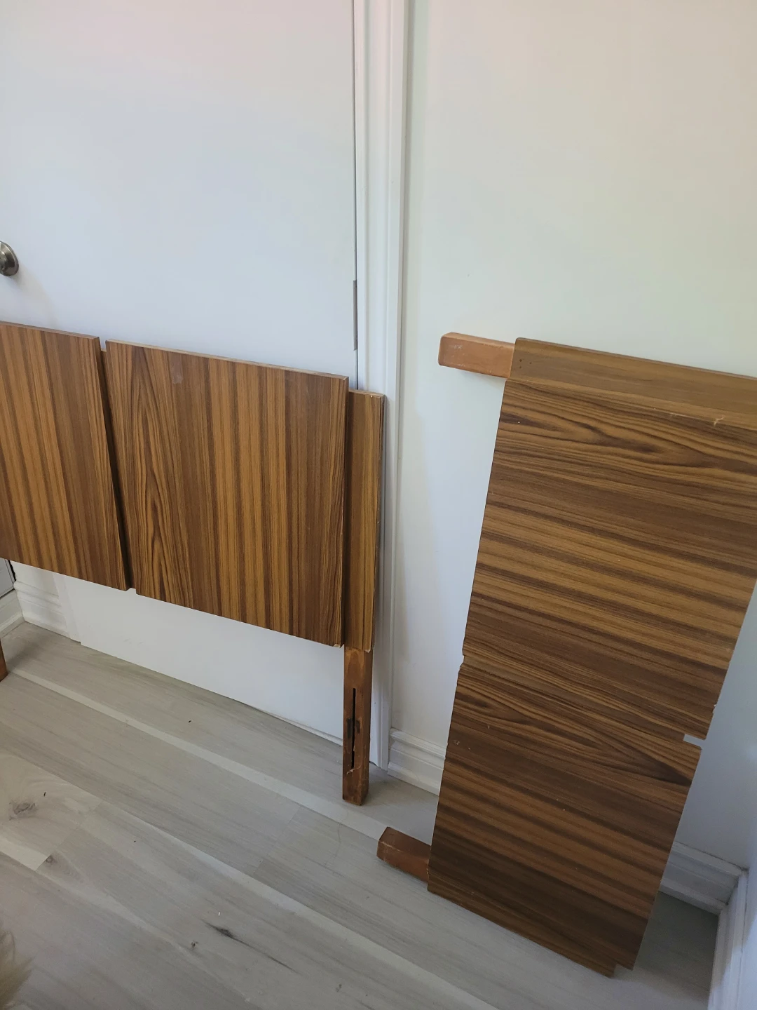 Single bed frame wooden - photo 2
