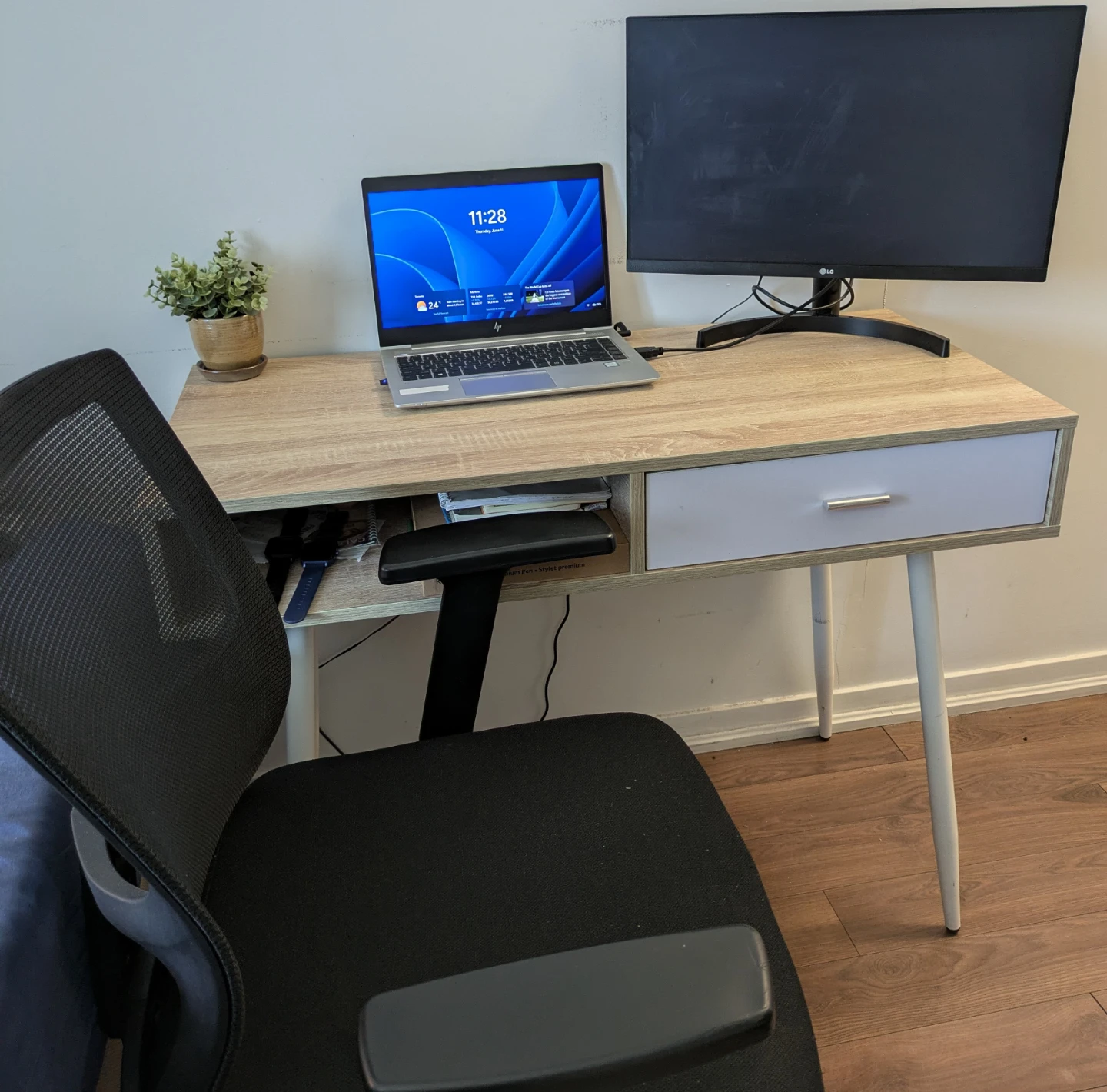 Light Wood Desk with Drawer - photo 2