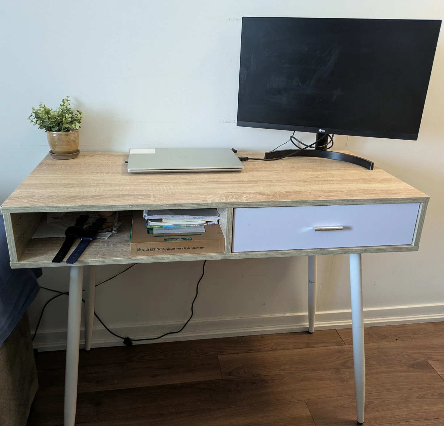Light Wood Desk with Drawer - photo 3
