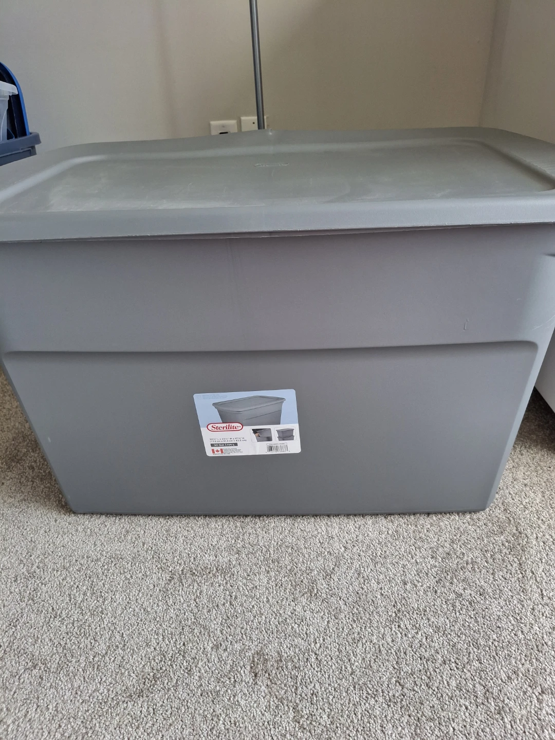 Large Grey Sterilite storage bin ▪︎ PICKUP BY JUNE 18TH ▪︎