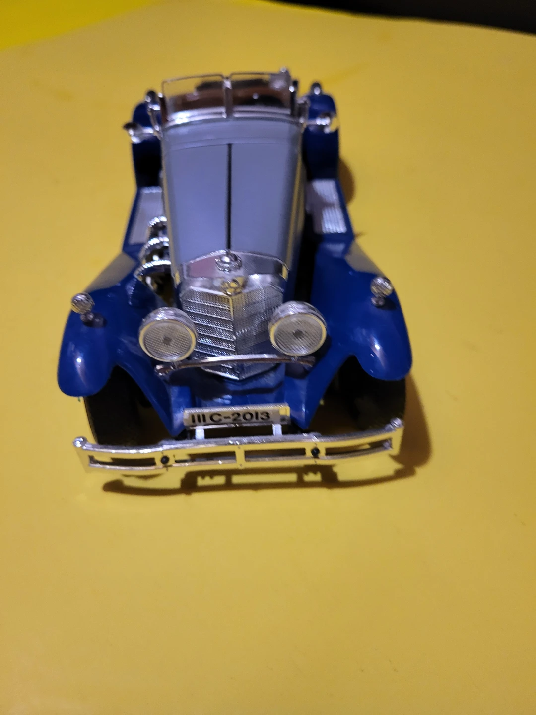 Metal and Plastic Diecast Model Mercedes SSK 1:24 - photo 2