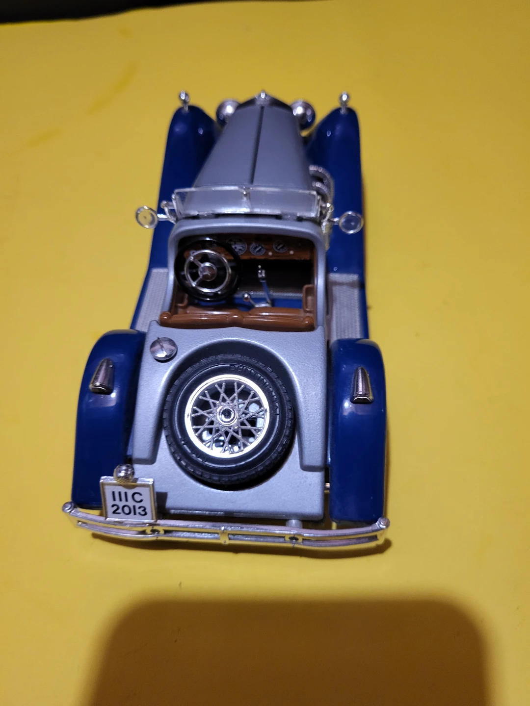 Metal and Plastic Diecast Model Mercedes SSK 1:24 - photo 3