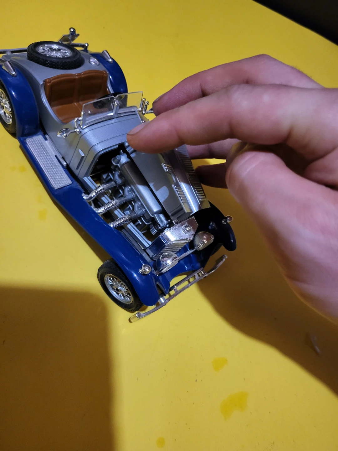 Metal and Plastic Diecast Model Mercedes SSK 1:24 - photo 4