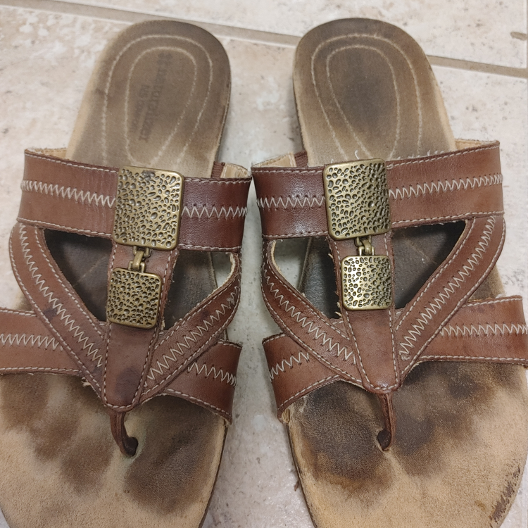 Women's Brown Leather Sandals size 9 - photo 2