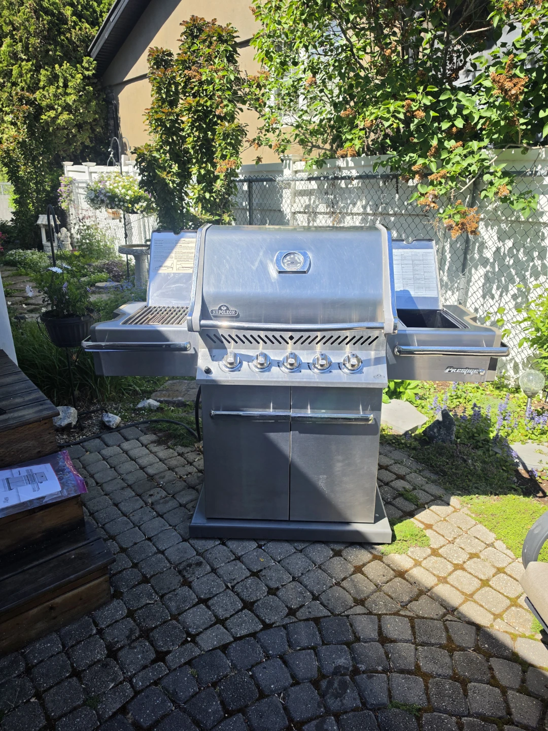 Napoleon Prestige Pro 500 Natural Gas Grill - photo 3