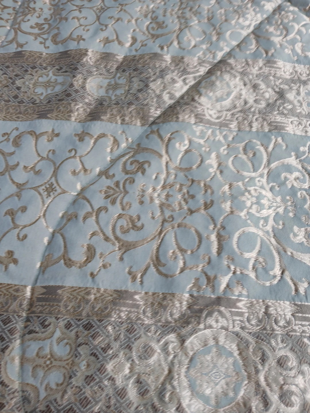 Bed comforter