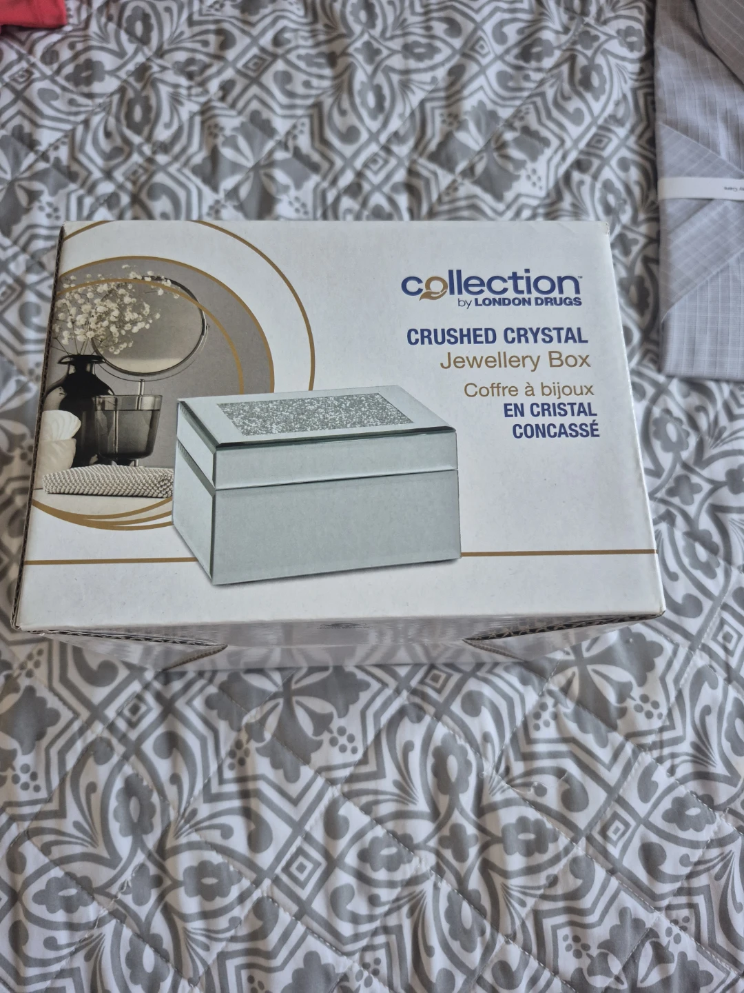 Collection by London Drugs Crushed Crystal Jewellery Box - photo 2