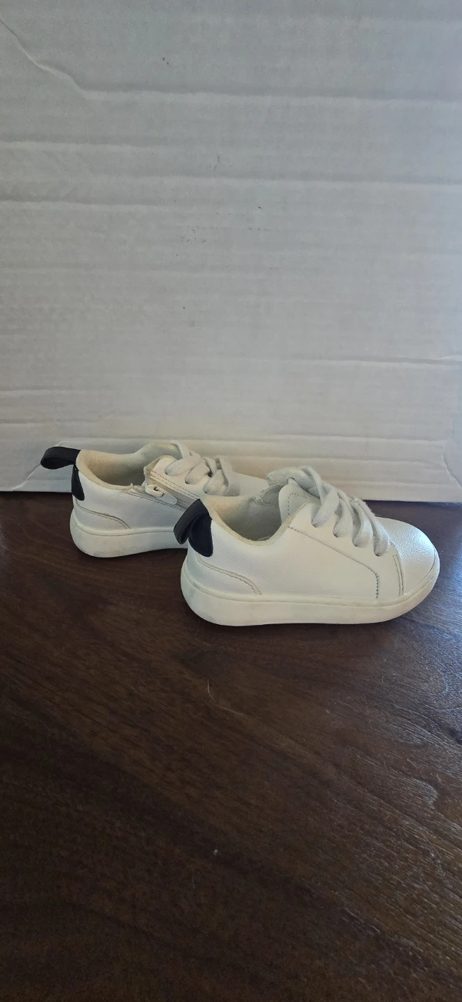 White Zara Sneakers toddler 1 year old - photo 2