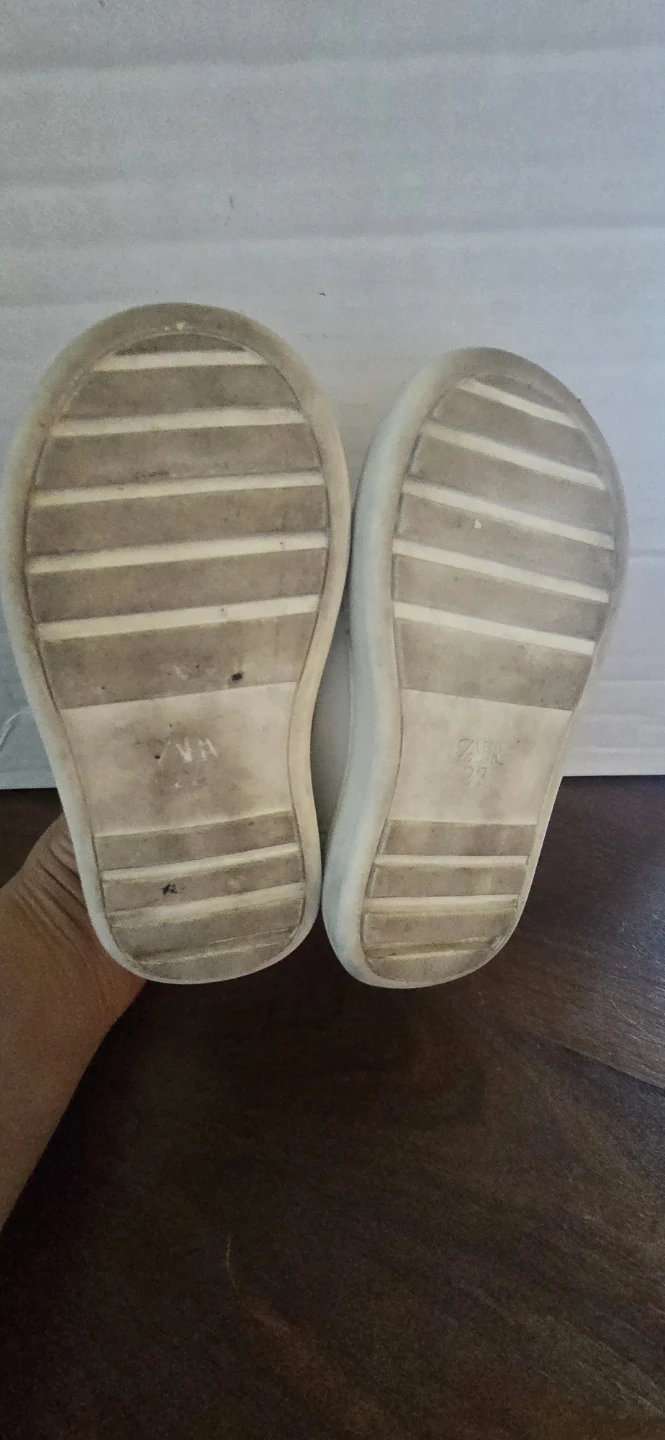 White Zara Sneakers toddler 1 year old - photo 3