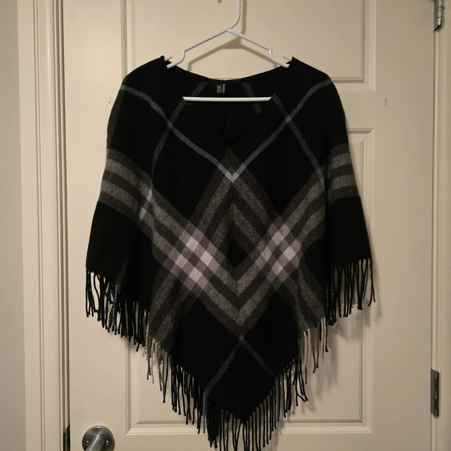 Vintage Burberry 100% Cashmere Plaid Fringe Poncho / Wrap