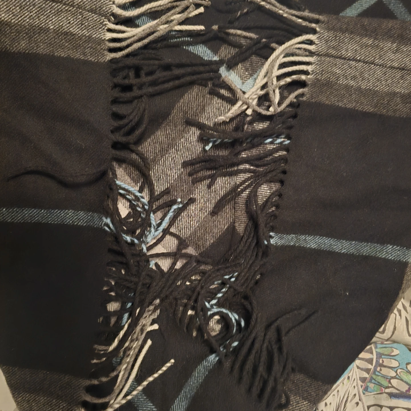Vintage Burberry 100% Cashmere Plaid Fringe Poncho / Wrap - photo 3